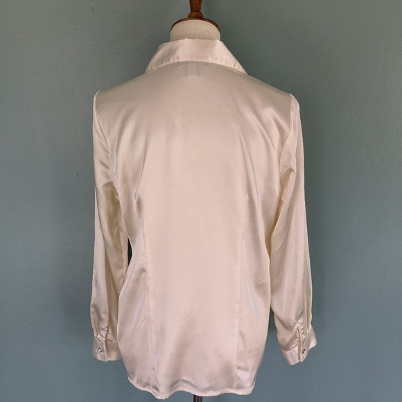 Fashion Bug Blouse - Picture 3 of 9